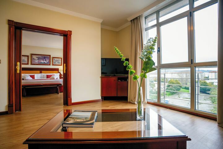 Room 34 of 58