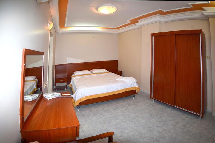 Room 13 of 46