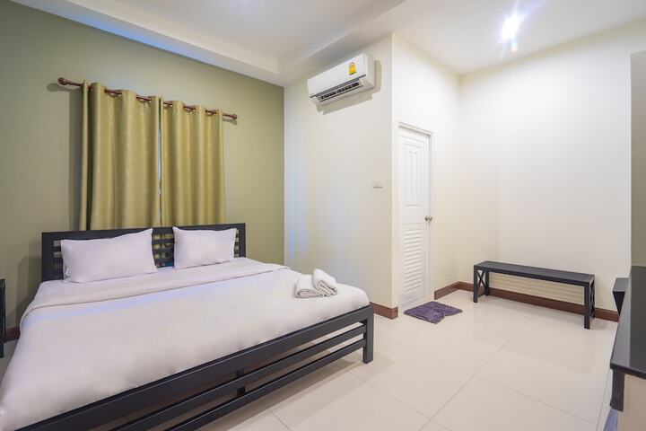 Room 20 of 51