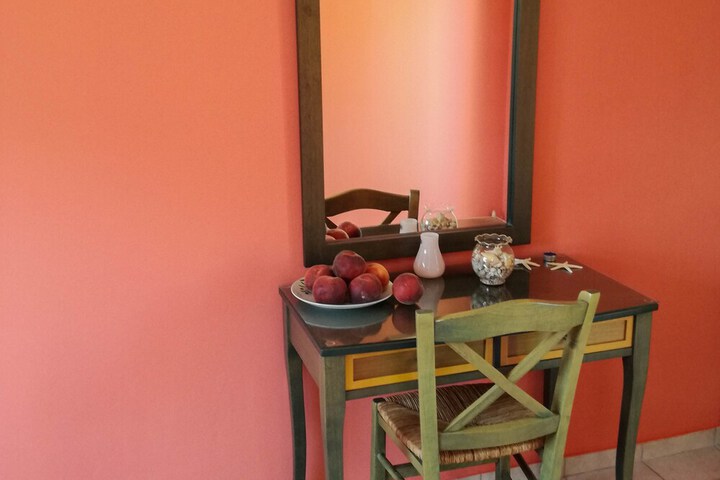 Room 10 of 50