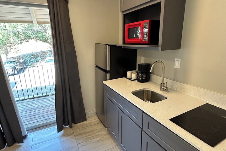 Double King Bed 1 Bedroom (1 of 11)