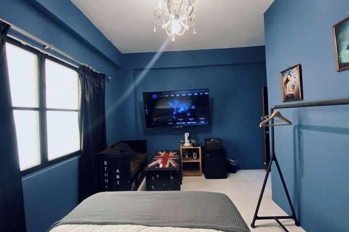 Room 2 of 40