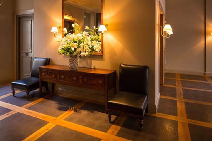 Guest Lobby