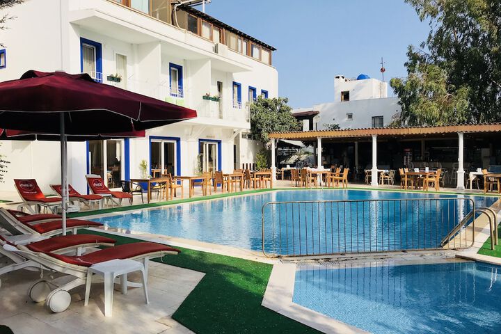 Hotel Entry
