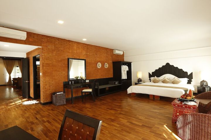 Room 18 of 61