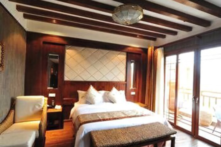 Room 5 of 6