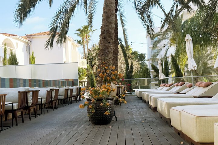 Pool Hotel