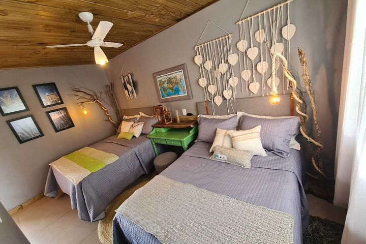 Room 10 of 38
