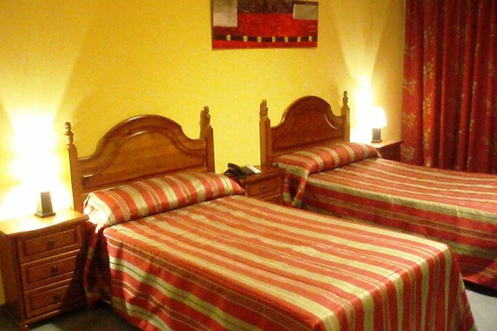 Room 5 of 5