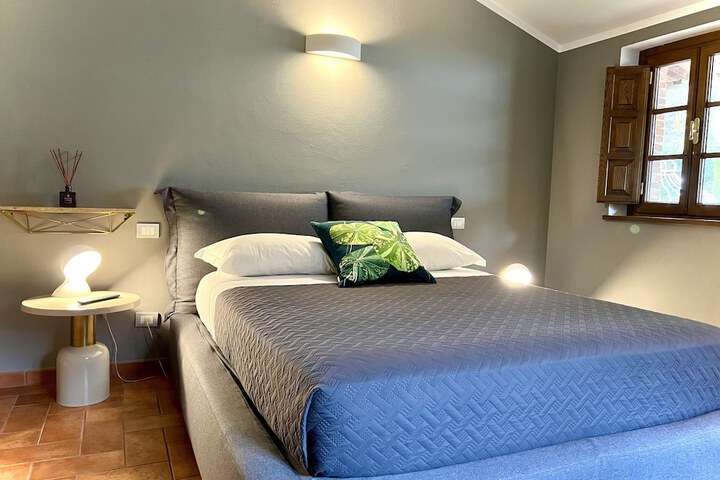 Room 2 of 46