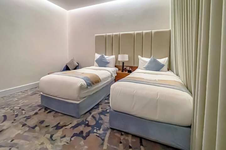 Room 14 of 44