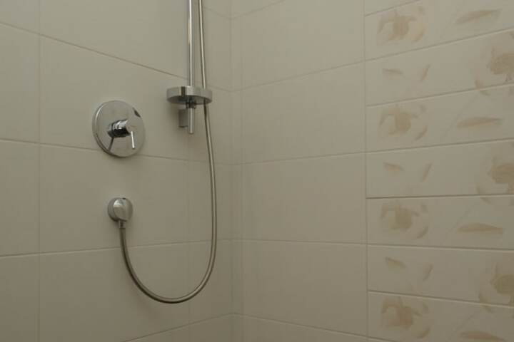 Room 40 of 70
