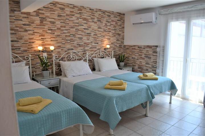 Room 24 of 65