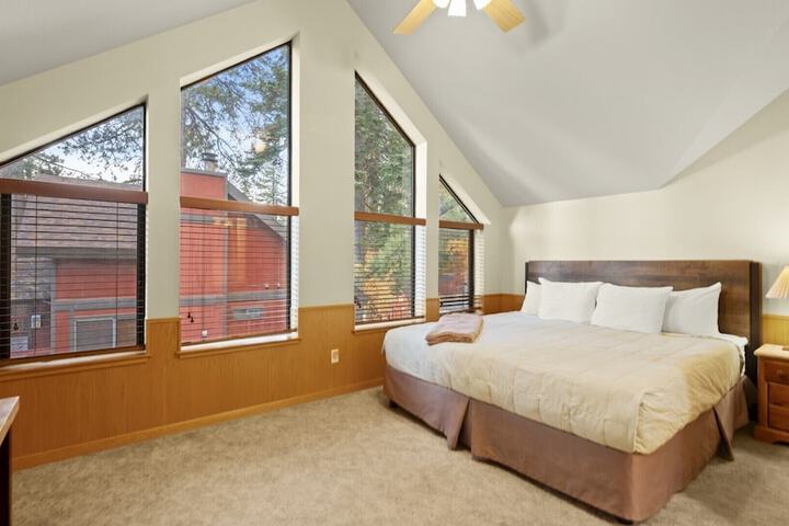 Room 29 of 298