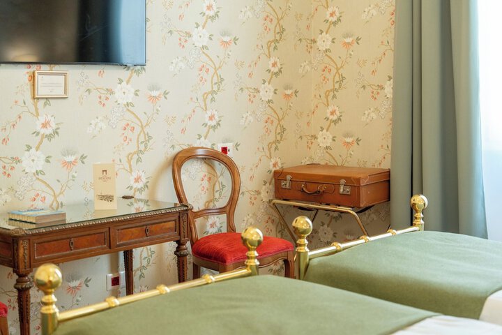 Room 47 of 69