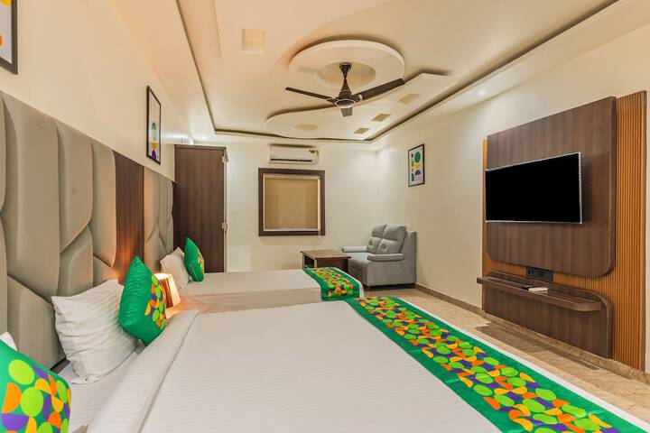 Room 9 of 29