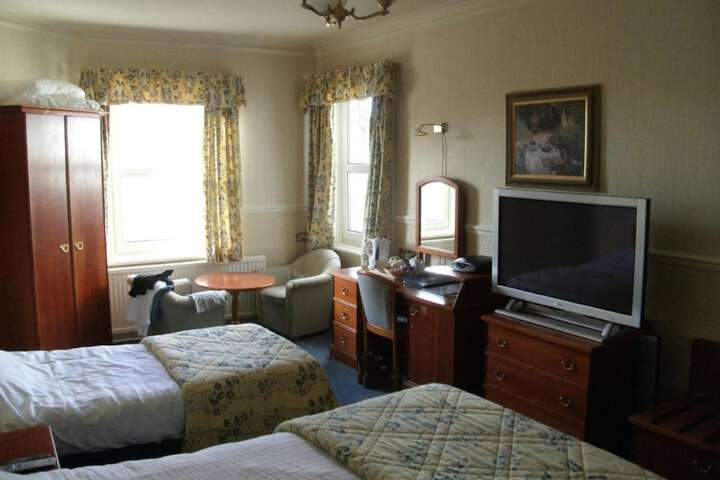 Room 15 of 25