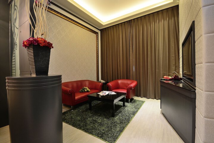 Room 11 of 57
