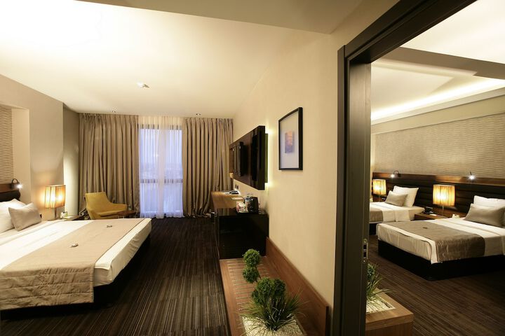 Room 18 of 64