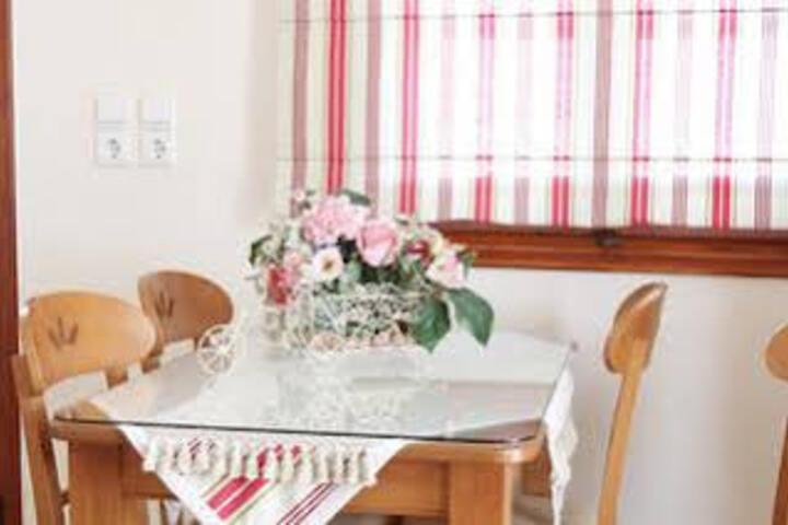 Mirabeli Suites