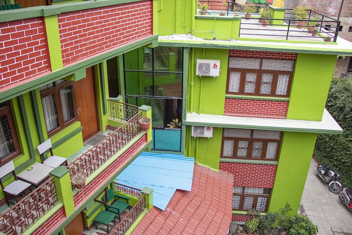 Room 53 of 94