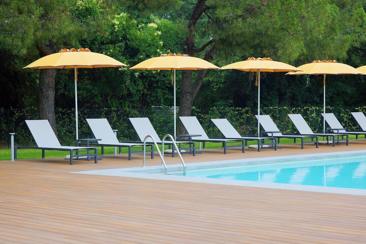 Hotel Pool