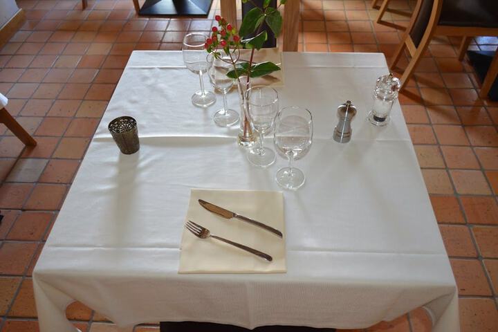 Dining 30 of 73