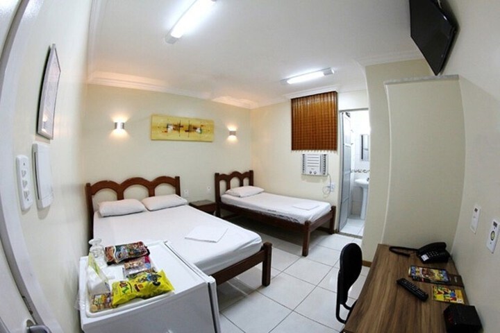 Room 3 of 16