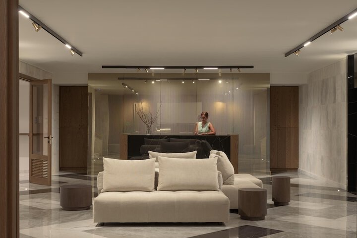 Business Center 322 of 357