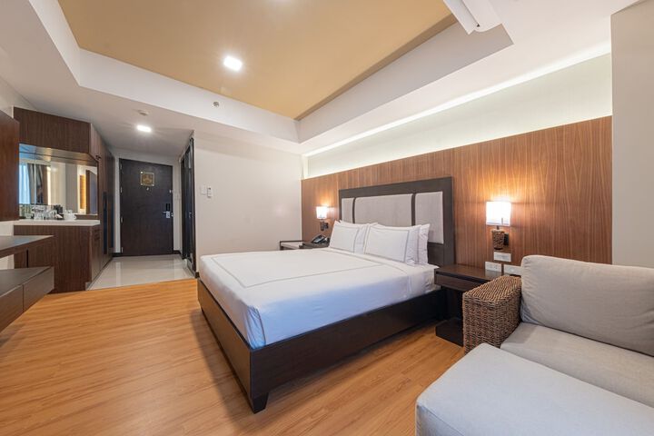 Room 6 of 40