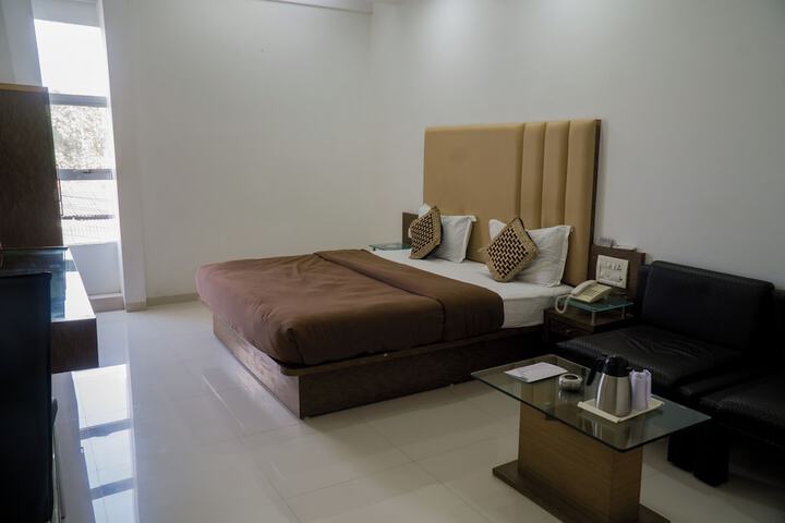 Room 37 of 86