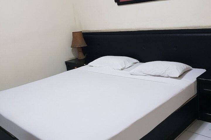 Room 6 of 52