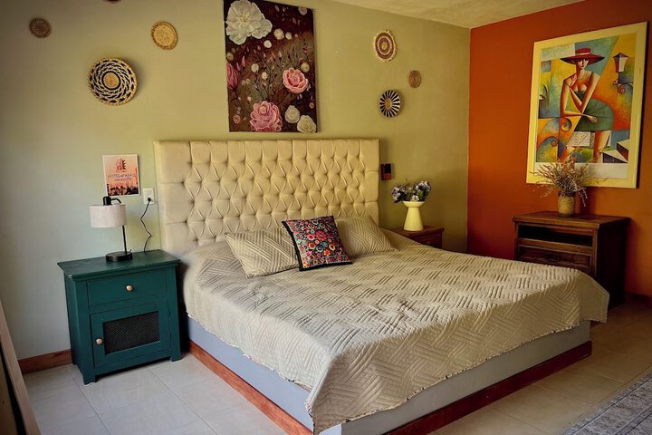 Room 2 of 36