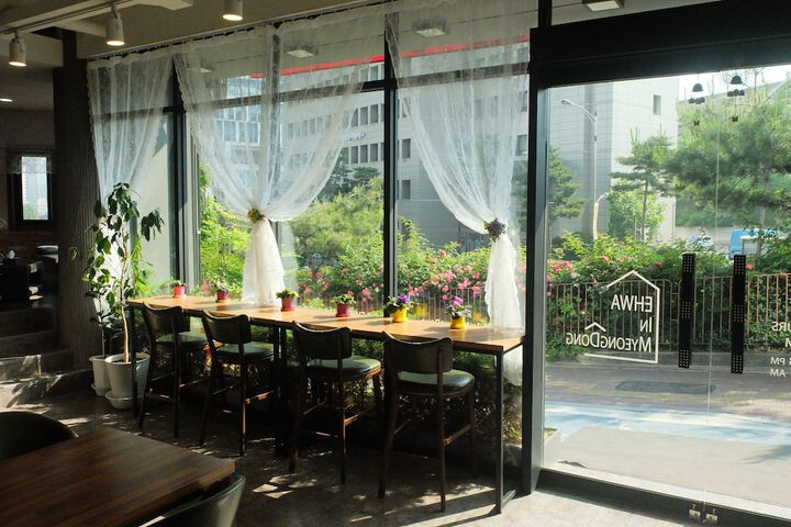 Entrance & Lobby