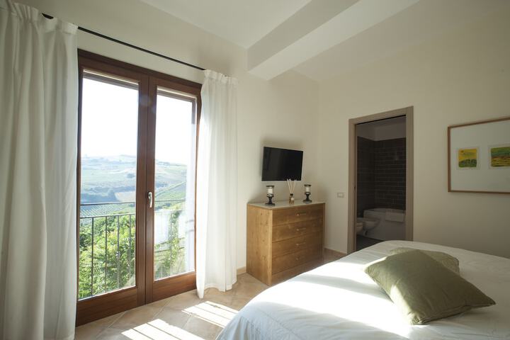 Room 10 of 40