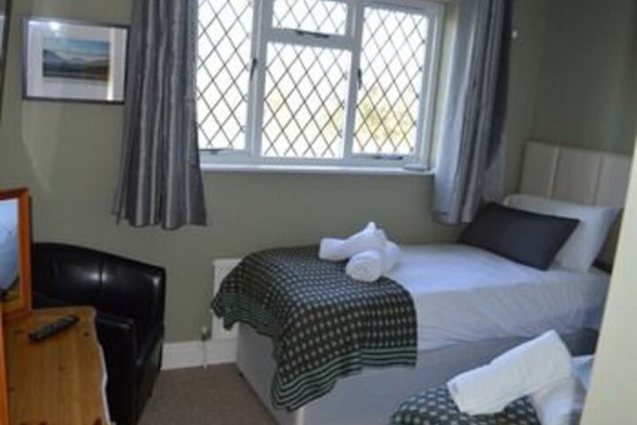 Room 5 of 19