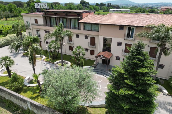 Hotel Tempio in Giugliano in Campania