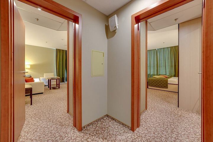 Room 4 of 57