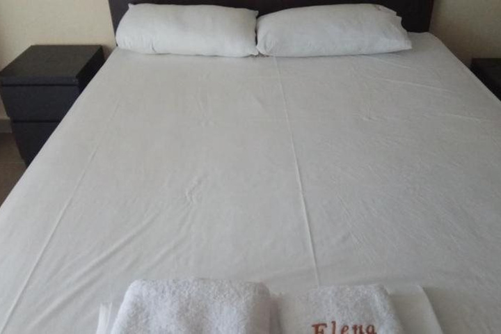 Room 4 of 13