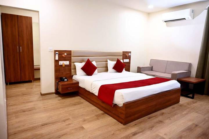 Room 12 of 70