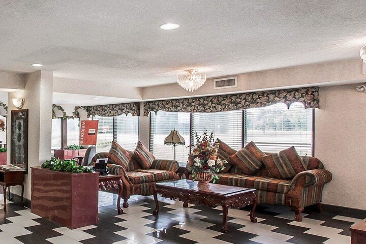 Lobby Entry