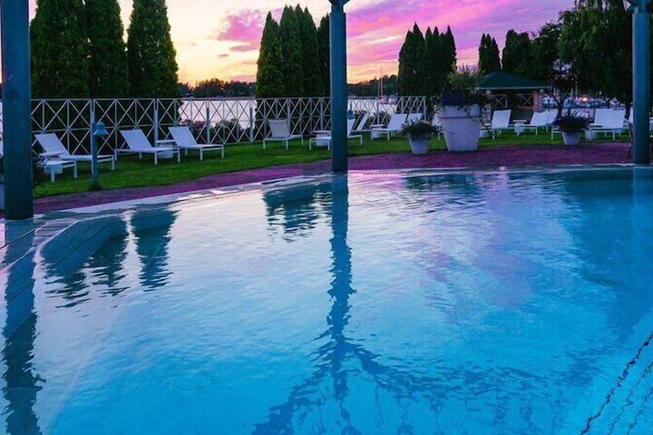 Pool 70 of 168
