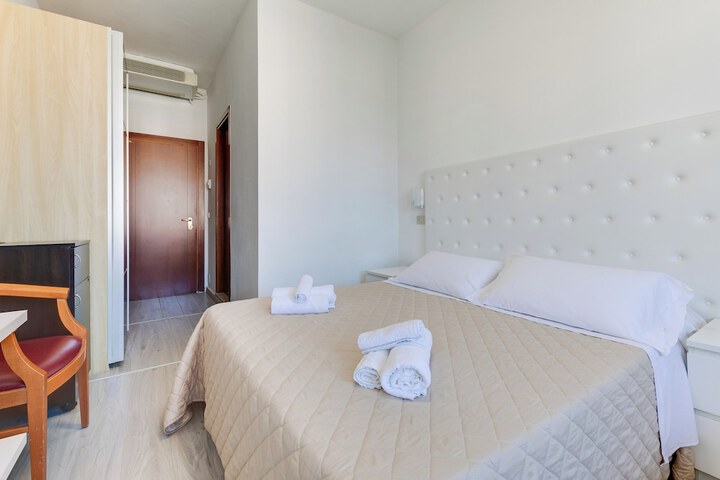 Room 19 of 51