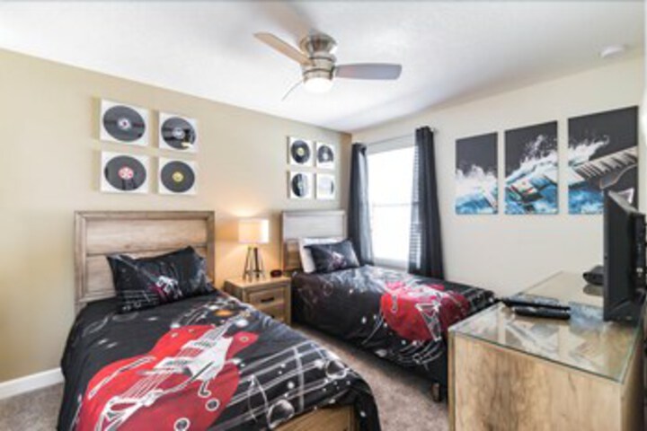 Room 26 of 31