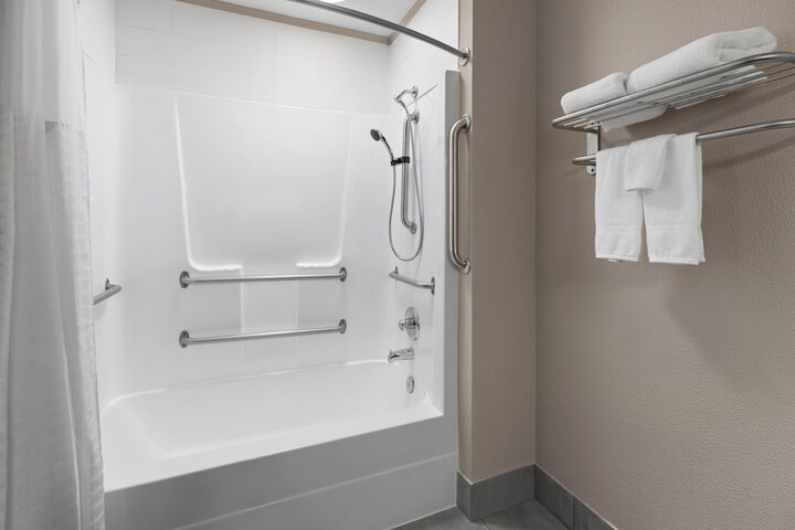 Clean Restrooms