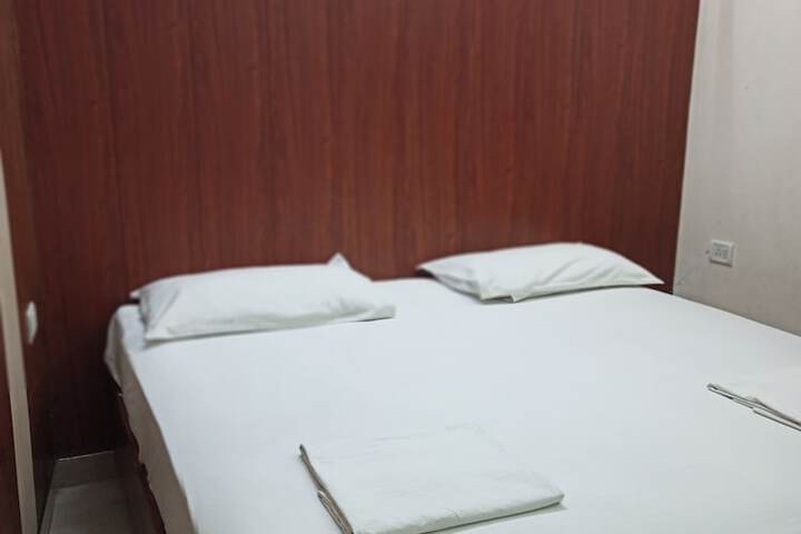 Room 34 of 79