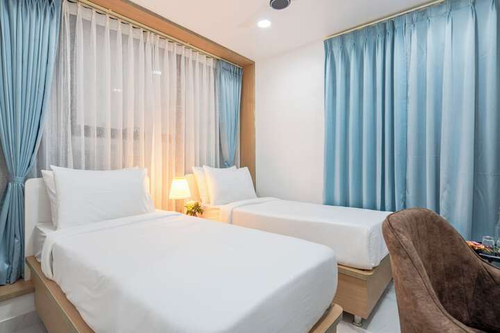 Room 13 of 47