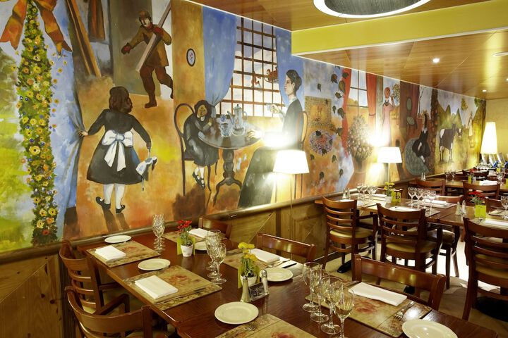 Dining 67 of 92