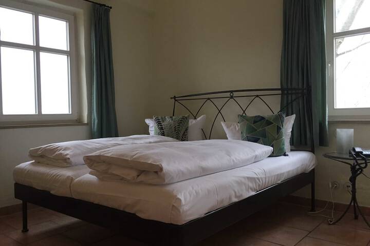 Room 41 of 43