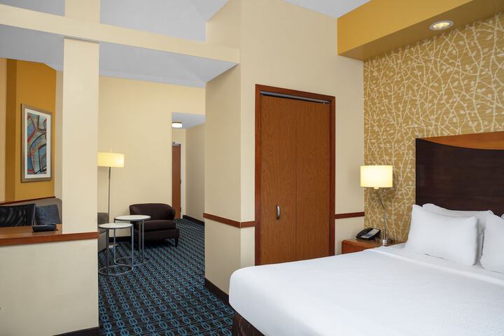 Room 18 of 60